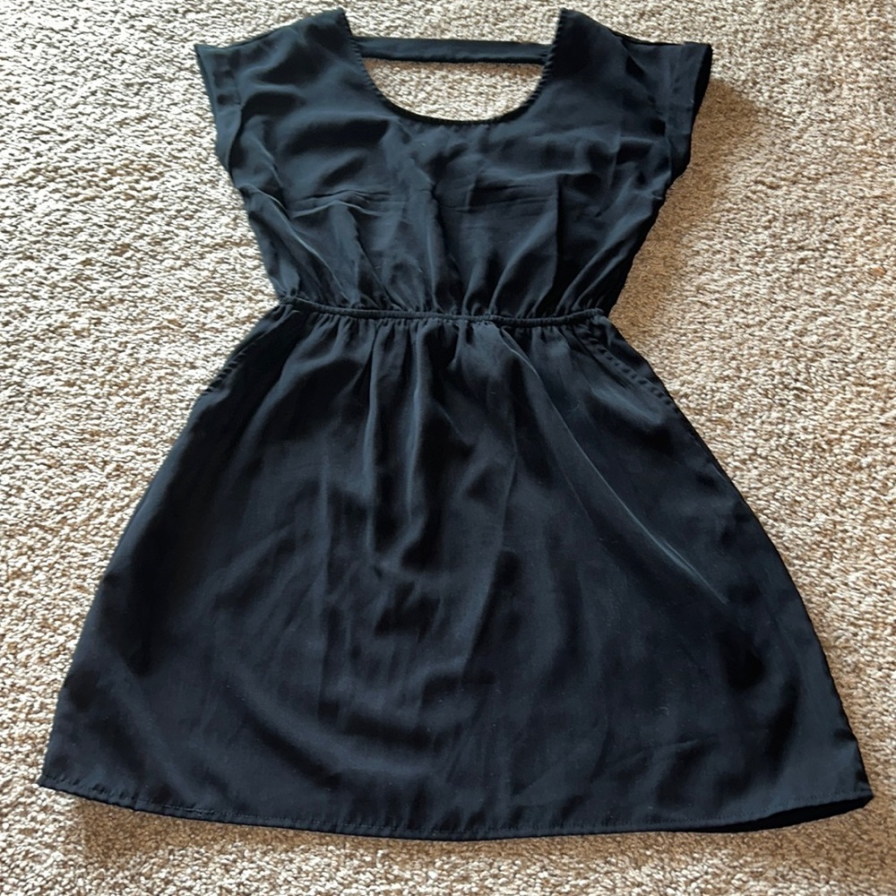 Candie’s Black Dress!